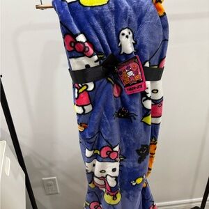 Hello Kitty Witch Halloween Throw Blanket